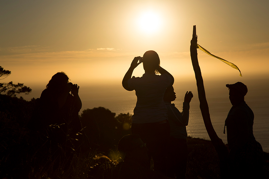 Sunset Picnic on Signal Hill - Around About Cars
